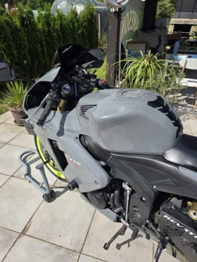 Honda Cbr 600RR Facelift | Auto.bg — изображение 7 Honda Cbr 600RR Facelift | Auto.bg — изображение 7