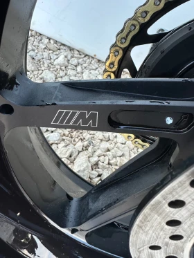 BMW M 1000r | Auto.bg — изображение 17 BMW M 1000r | Auto.bg — изображение 17