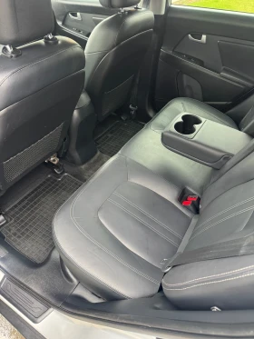 Kia Sportage 2.0i 4WD автомат, кожа, панорама, NAVI, ГАЗ, KEYS - 12450 € / 24350.08 лв. - 91136640 9 | Car24.bg Kia Sportage 2.0i 4WD автомат, кожа, панорама, NAVI, ГАЗ, KEYS - 12450 € / 24350.08 лв. - 91136640 9
