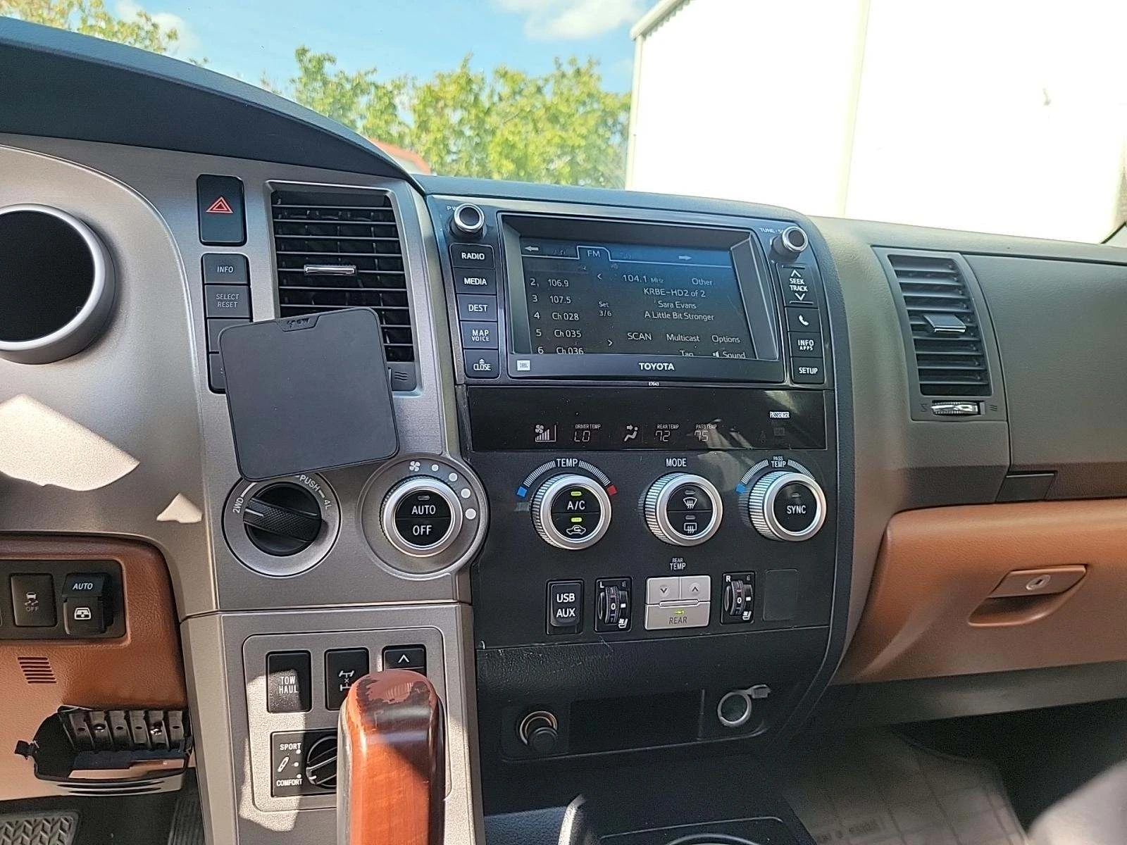 Toyota Sequoia Platinum - изображение 6 | Auto.bg Toyota Sequoia Platinum - изображение 6