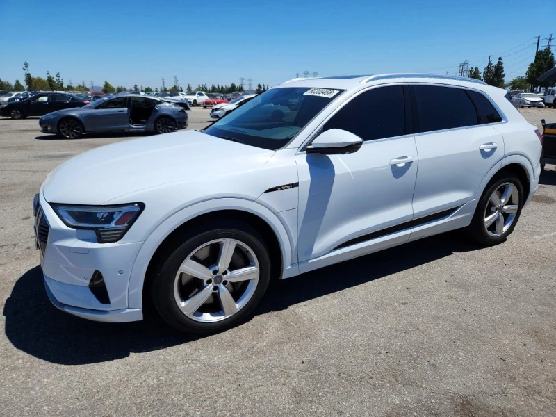 Audi E-Tron * PREMIUM* PLUS* - 15500 € / 30315.36 лв. - 17523412 1 | Car24.bg Audi E-Tron * PREMIUM* PLUS* - 15500 € / 30315.36 лв. - 17523412 1