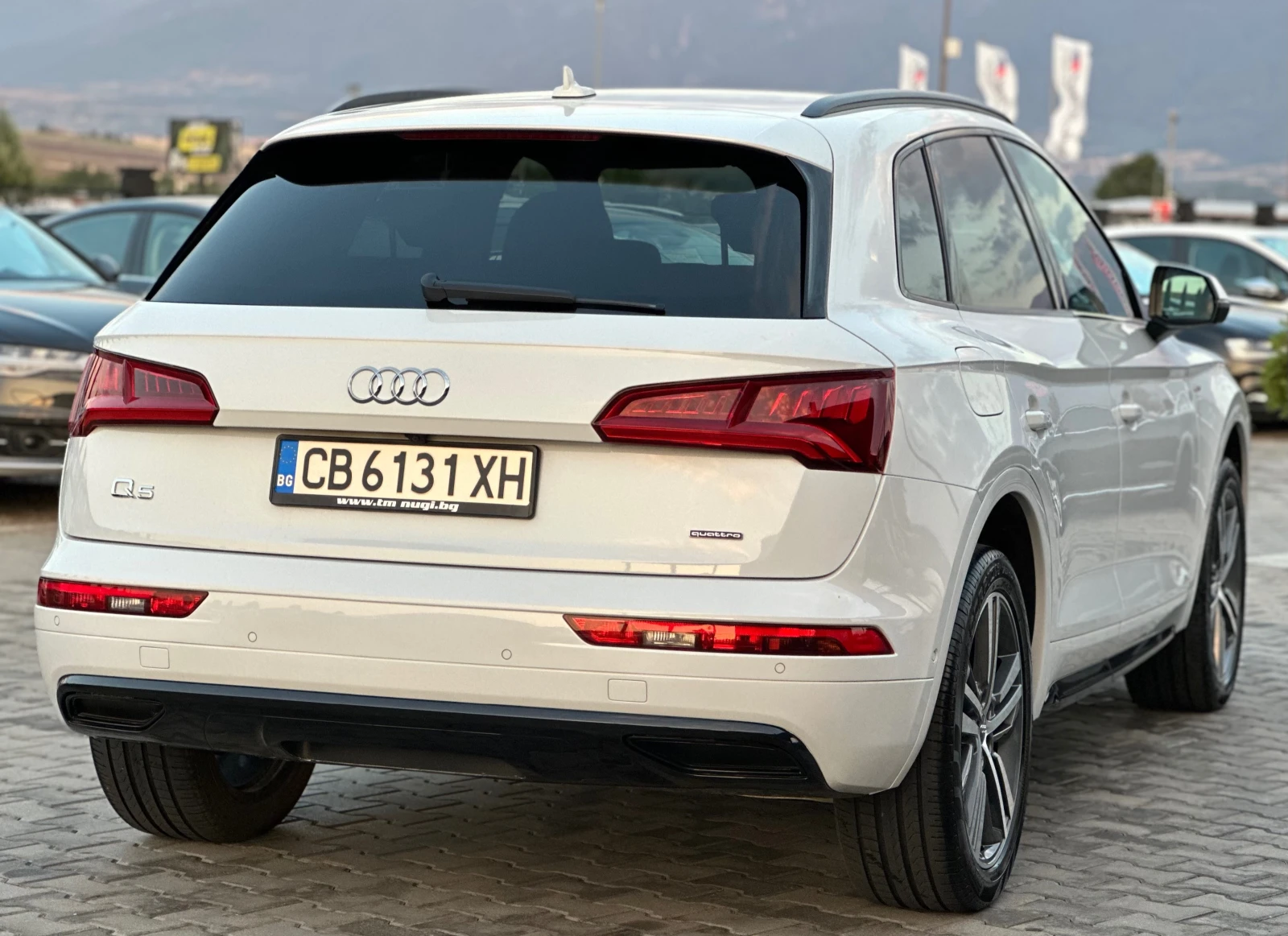 Audi Q5 S line* 3.0TDI* QUATTRO* LED* KAYLESS* TOP*  - изображение 6 | Auto.bg Audi Q5 S line* 3.0TDI* QUATTRO* LED* KAYLESS* TOP*  - изображение 6