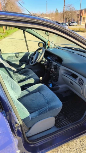 Renault Scenic 1.6 - 770 € / 1505.99 лв. - 34155274 5 | Car24.bg Renault Scenic 1.6 - 770 € / 1505.99 лв. - 34155274 5