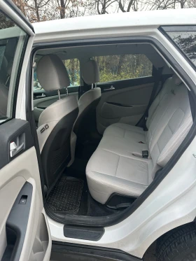 Hyundai Tucson 2.0 HTRAC - 31300 лв. / 16003.44 € - 78490217 9 | Car24.bg Hyundai Tucson 2.0 HTRAC - 31300 лв. / 16003.44 € - 78490217 9