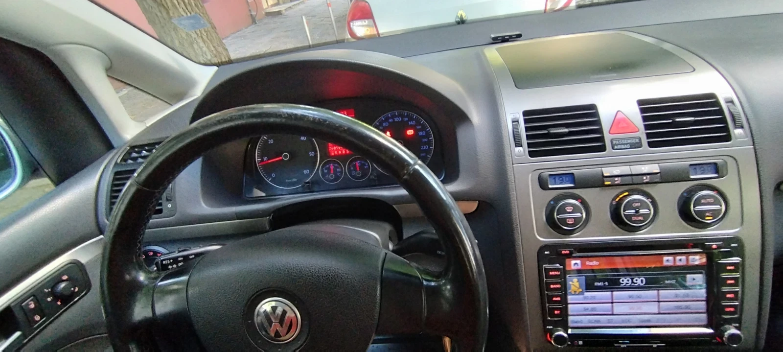VW Touran  - изображение 5 | Auto.bg VW Touran  - изображение 5