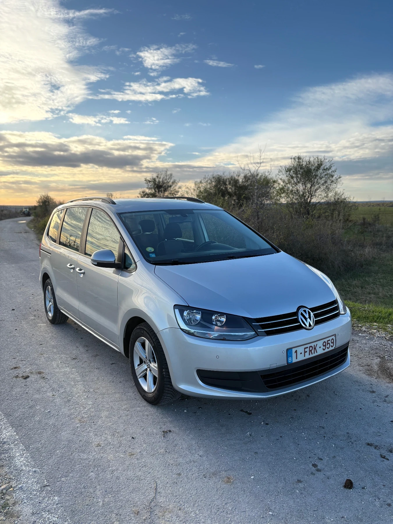 VW Sharan 2.0TDI 140КС 6 скорости - изображение 3 | Auto.bg VW Sharan 2.0TDI 140КС 6 скорости - изображение 3