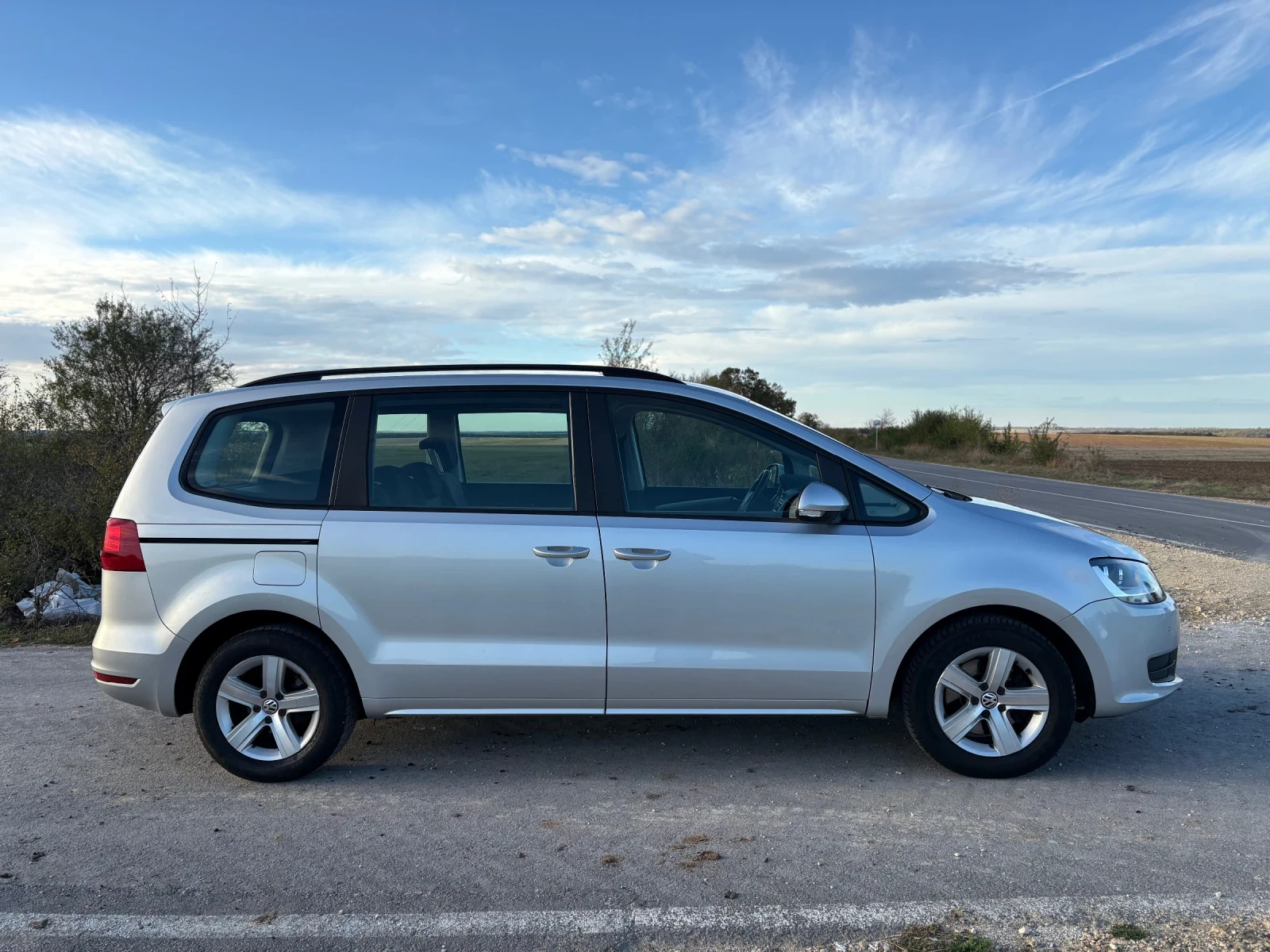 VW Sharan 2.0TDI 140КС 6 скорости - изображение 4 | Auto.bg VW Sharan 2.0TDI 140КС 6 скорости - изображение 4