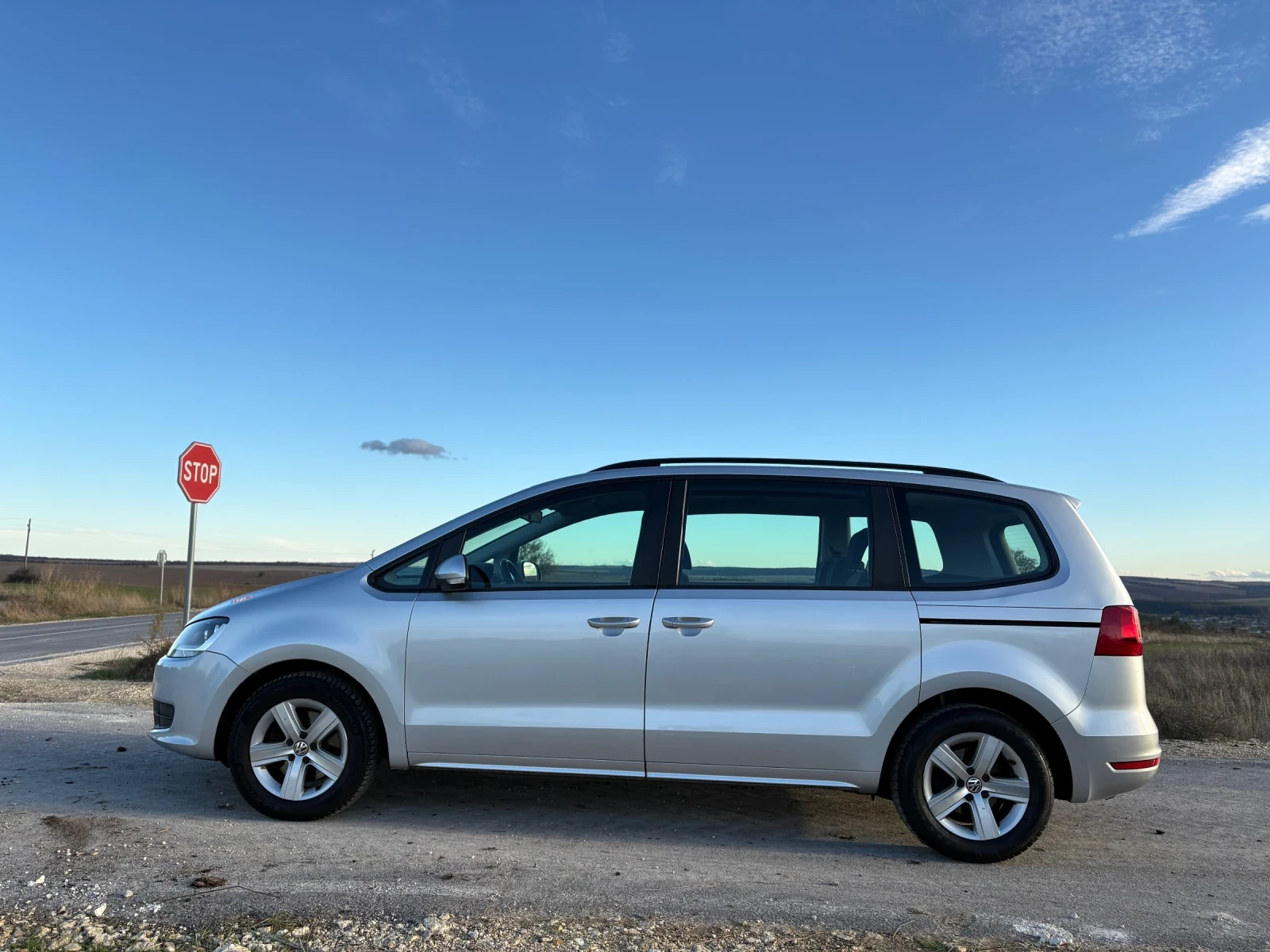VW Sharan 2.0TDI 140КС 6 скорости - изображение 8 | Auto.bg VW Sharan 2.0TDI 140КС 6 скорости - изображение 8