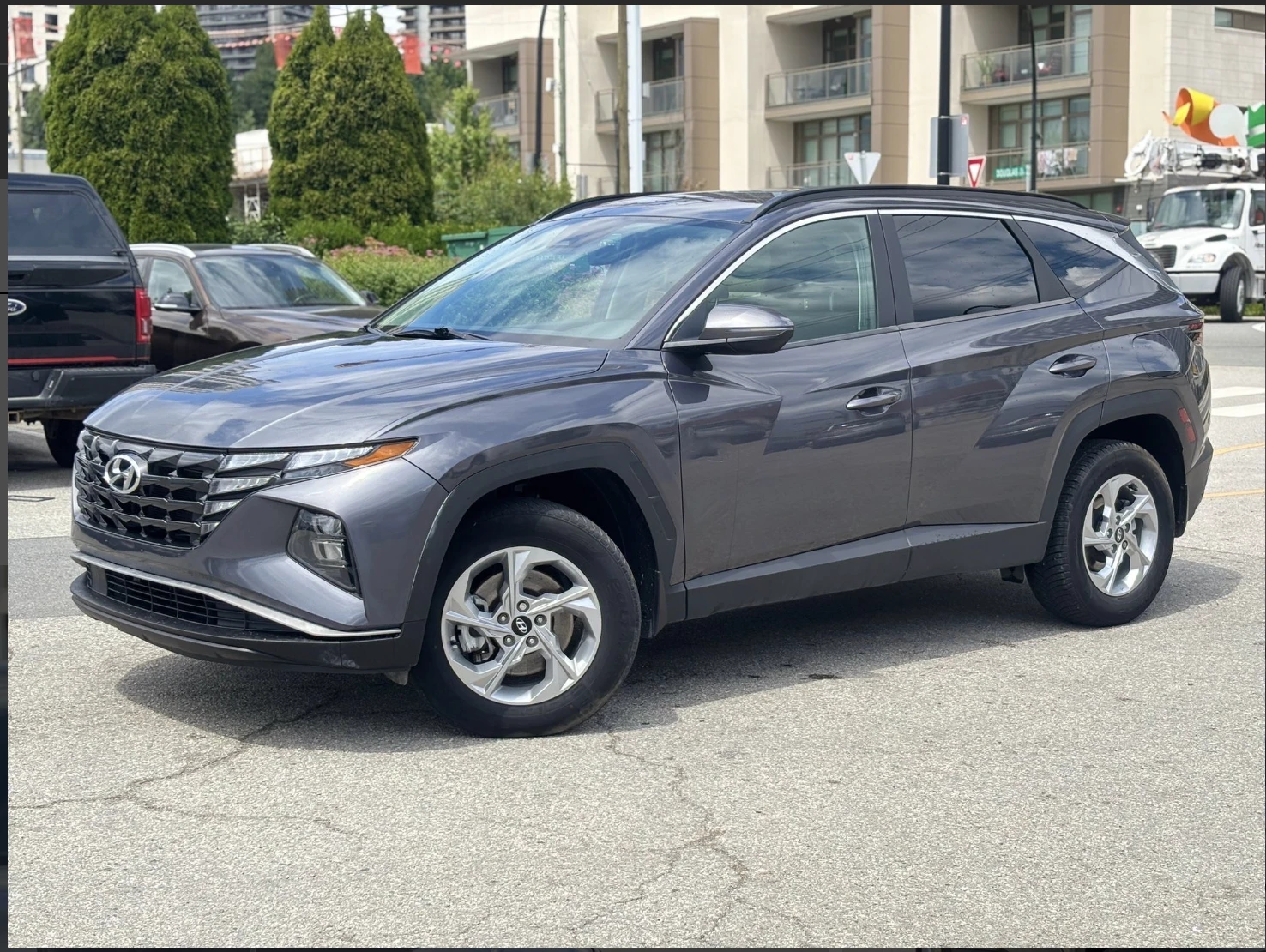 Hyundai Tucson 360КАМЕРА* ПОДГРЕВ* КЕЙЛЕС* LANE* ASSIST*  - изображение 6 | Auto.bg Hyundai Tucson 360КАМЕРА* ПОДГРЕВ* КЕЙЛЕС* LANE* ASSIST*  - изображение 6