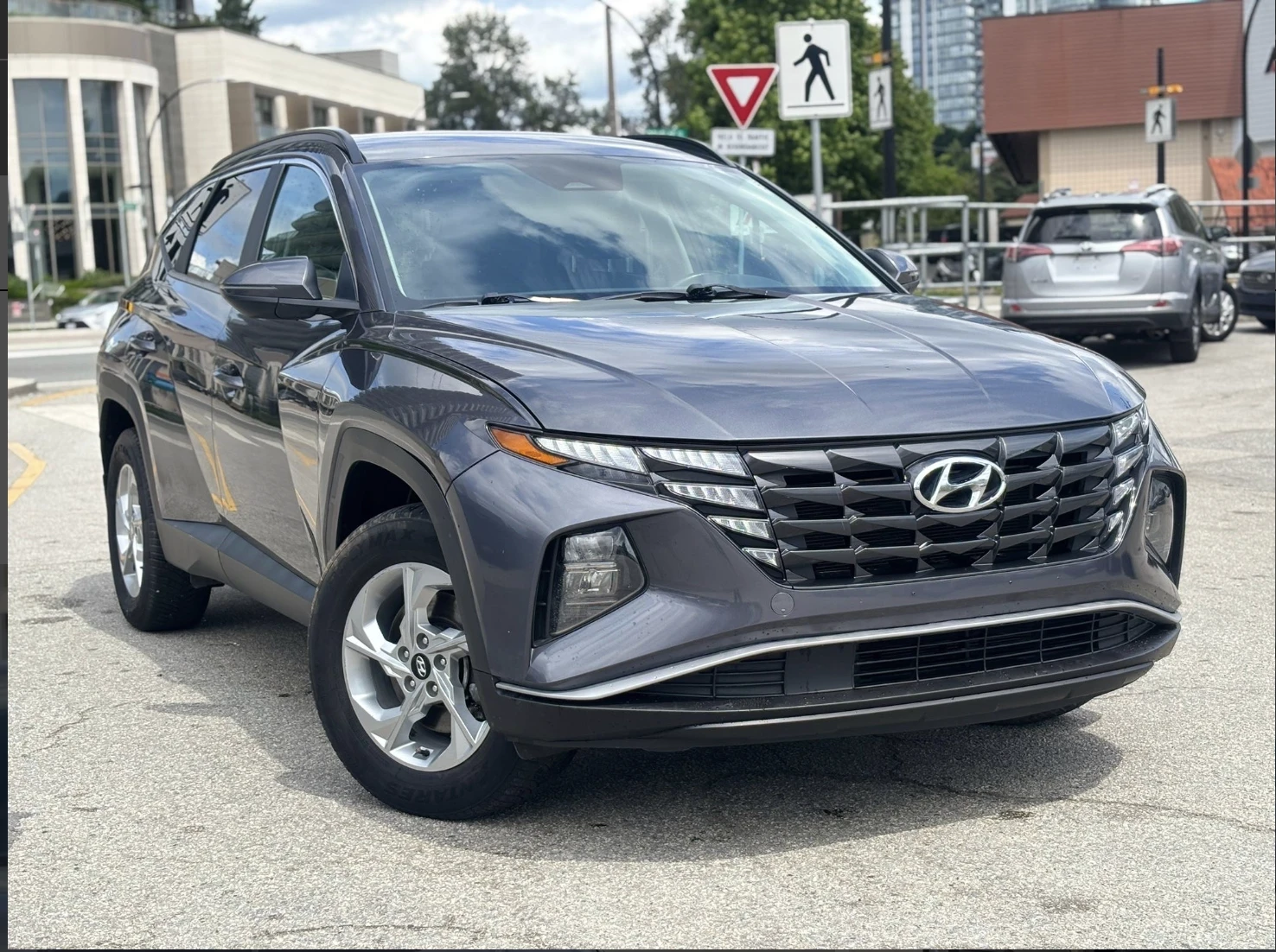 Hyundai Tucson 360КАМЕРА* ПОДГРЕВ* КЕЙЛЕС* LANE* ASSIST*  - изображение 2 | Auto.bg Hyundai Tucson 360КАМЕРА* ПОДГРЕВ* КЕЙЛЕС* LANE* ASSIST*  - изображение 2