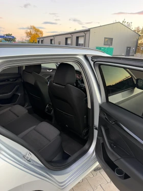 Skoda Octavia 2.0tdi 7DSG/Crystal Lighting/Подгрев/Distronik/Key - 16600 € - 93347290 9 | Car24.bg Skoda Octavia 2.0tdi 7DSG/Crystal Lighting/Подгрев/Distronik/Key - 16600 € - 93347290 9