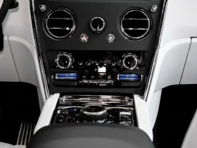 Rolls-Royce Cullinan V12 / BESPOKE / 360 / NIGHT / 4 SEATS / STARLIGHT | Auto.bg — изображение 11 Rolls-Royce Cullinan V12 / BESPOKE / 360 / NIGHT / 4 SEATS / STARLIGHT | Auto.bg — изображение 11