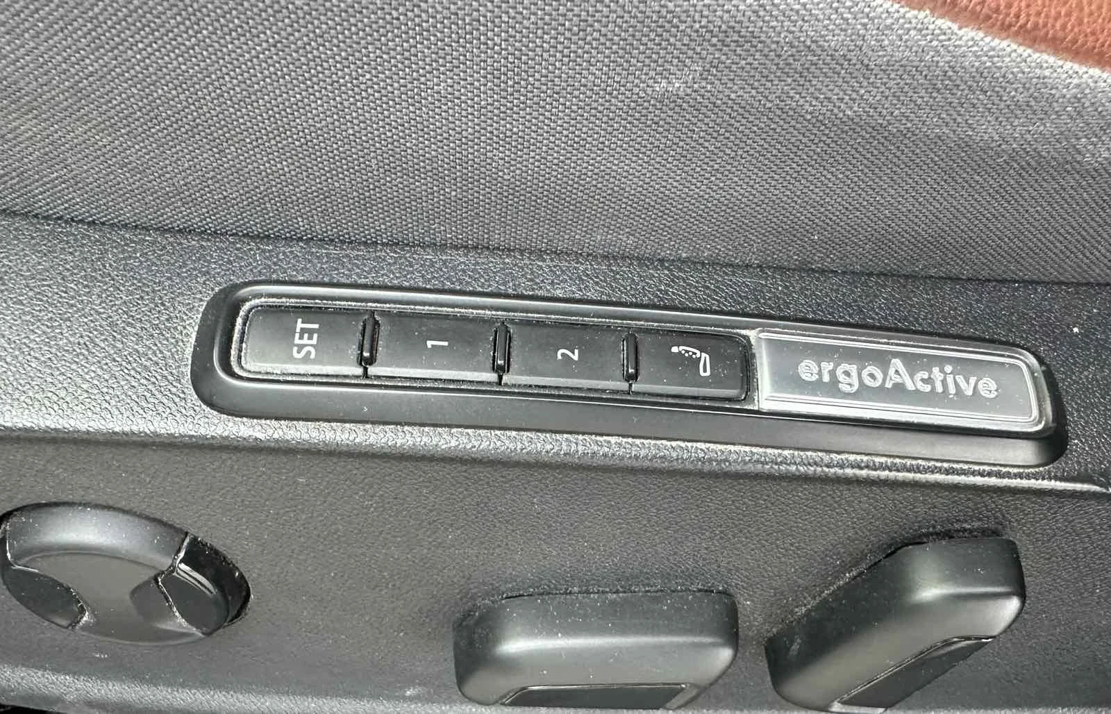 VW ID.4 1ST PRO * MASSAGE* * 360CAM*  - изображение 10 | Auto.bg VW ID.4 1ST PRO * MASSAGE* * 360CAM*  - изображение 10