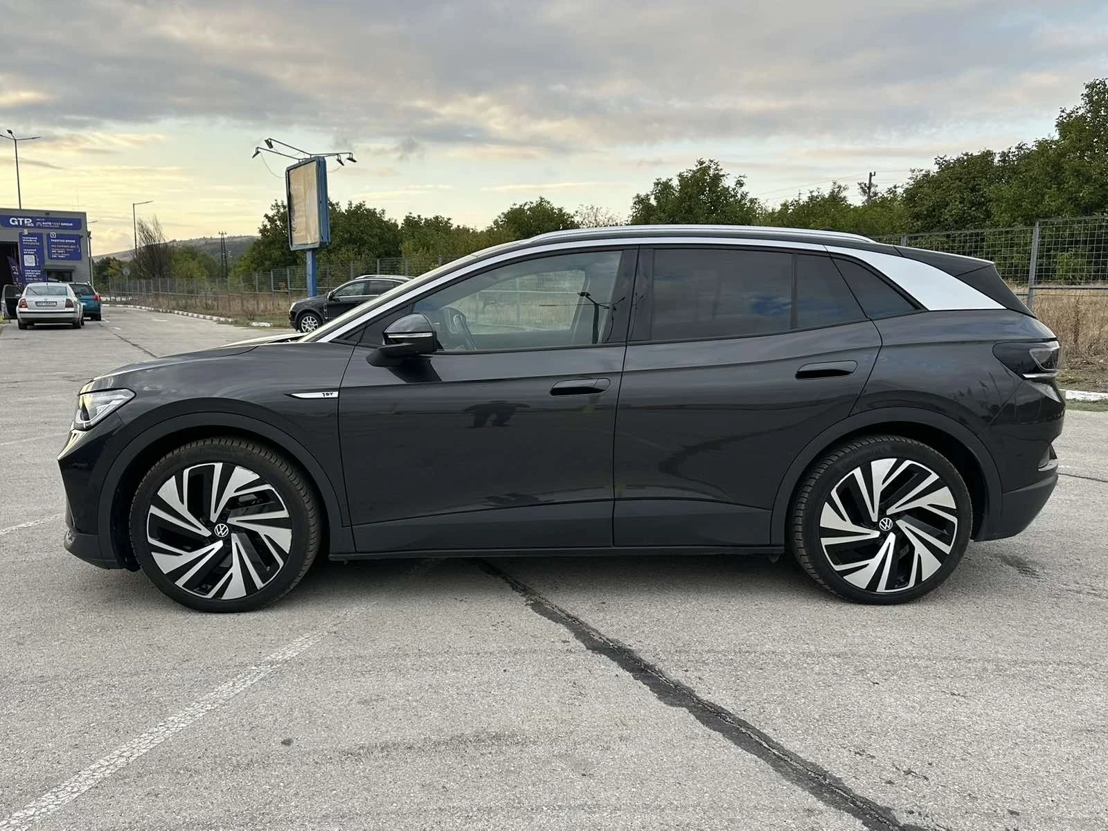 VW ID.4 1ST PRO * MASSAGE* * 360CAM*  - изображение 3 | Auto.bg VW ID.4 1ST PRO * MASSAGE* * 360CAM*  - изображение 3