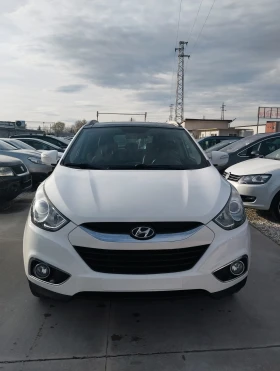 Hyundai IX35 4x4 АВТОМАТИК KEYLESS NAVI КАМЕРА ПОДГРЕВ - 17890 лв. / 9147.01 € - 69533571 17 | Car24.bg Hyundai IX35 4x4 АВТОМАТИК KEYLESS NAVI КАМЕРА ПОДГРЕВ - 17890 лв. / 9147.01 € - 69533571 17