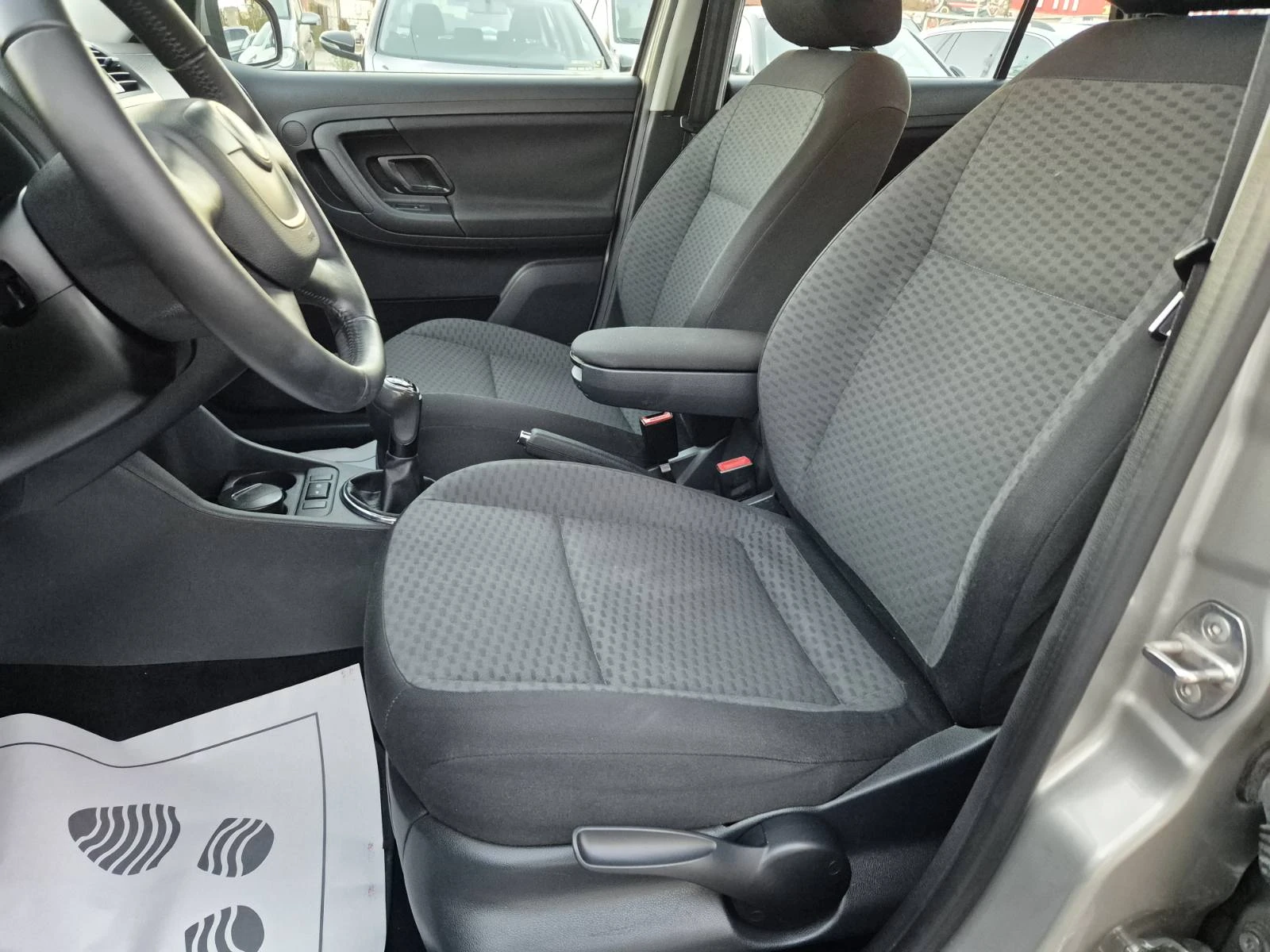 Skoda Fabia 1.2i-113.000км - изображение 7 | Auto.bg Skoda Fabia 1.2i-113.000км - изображение 7