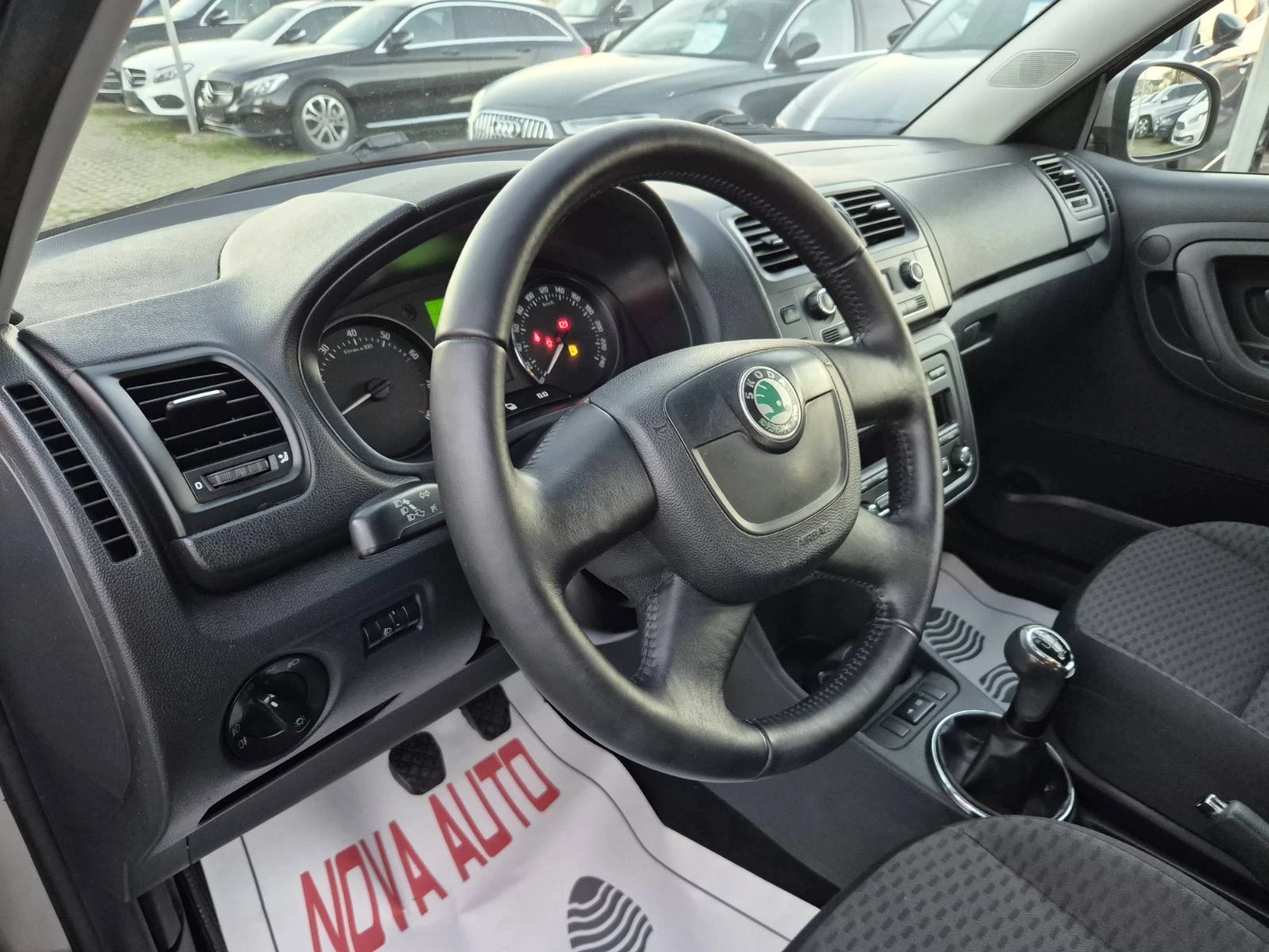 Skoda Fabia 1.2i-113.000км - изображение 8 | Auto.bg Skoda Fabia 1.2i-113.000км - изображение 8