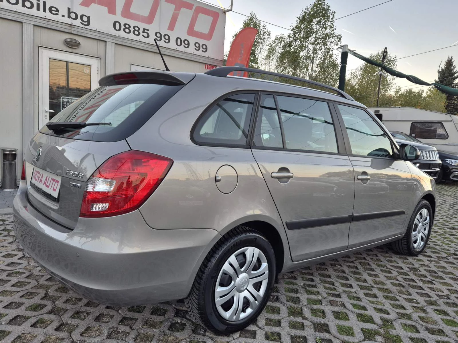 Skoda Fabia 1.2i-113.000км - изображение 4 | Auto.bg Skoda Fabia 1.2i-113.000км - изображение 4