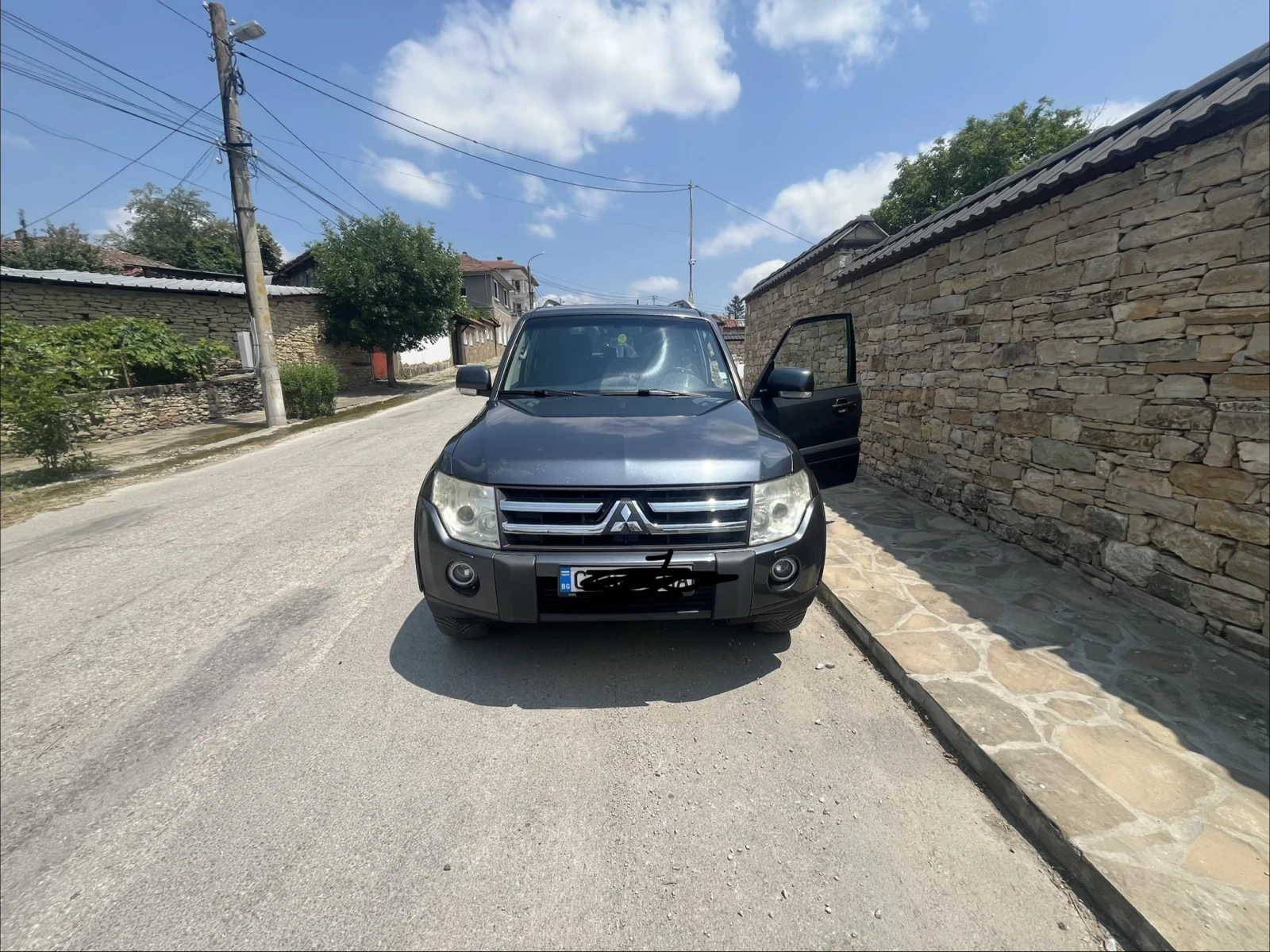 Mitsubishi Pajero undefined | Auto.bg — изображение 1 Mitsubishi Pajero undefined | Auto.bg — изображение 1