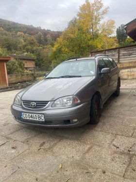 Снимка Toyota Avensis