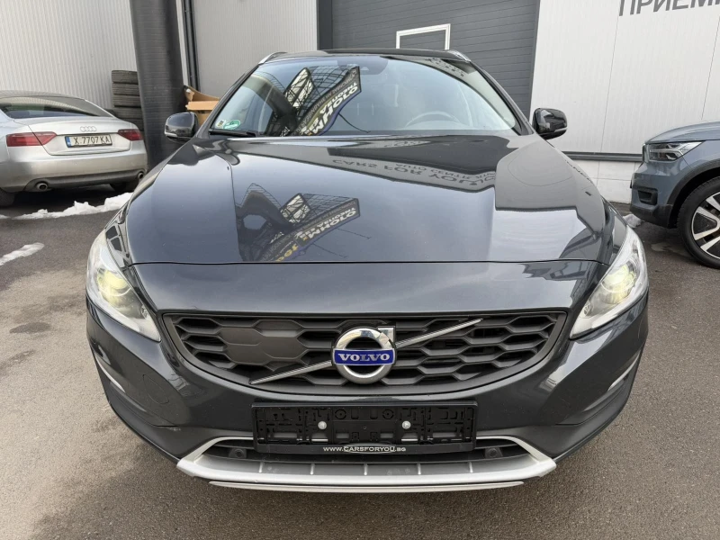 Volvo V60 Cross Country D5 2.4AWD - 11799 € / 23076.84 лв. - 64156097 1 | Car24.bg Volvo V60 Cross Country D5 2.4AWD - 11799 € / 23076.84 лв. - 64156097 1