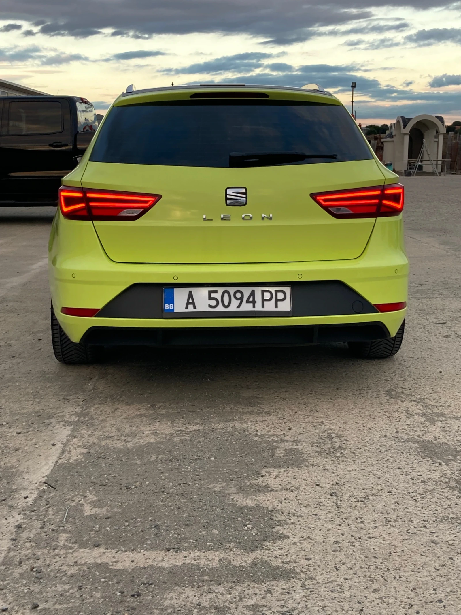 Seat Leon 1.4TGI* FULL LED* NAVI* DIS - изображение 10 | Auto.bg Seat Leon 1.4TGI* FULL LED* NAVI* DIS - изображение 10