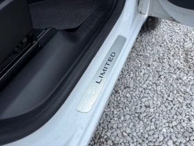 Renault Twingo 0.9 LIMITED 39 000 km - 11800 лв. / 6033.24 € - 88107312 12 | Car24.bg Renault Twingo 0.9 LIMITED 39 000 km - 11800 лв. / 6033.24 € - 88107312 12