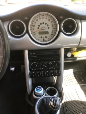 Mini Cooper 1.6 16v - 2499 € - 77493720 8 | Car24.bg Mini Cooper 1.6 16v - 2499 € - 77493720 8