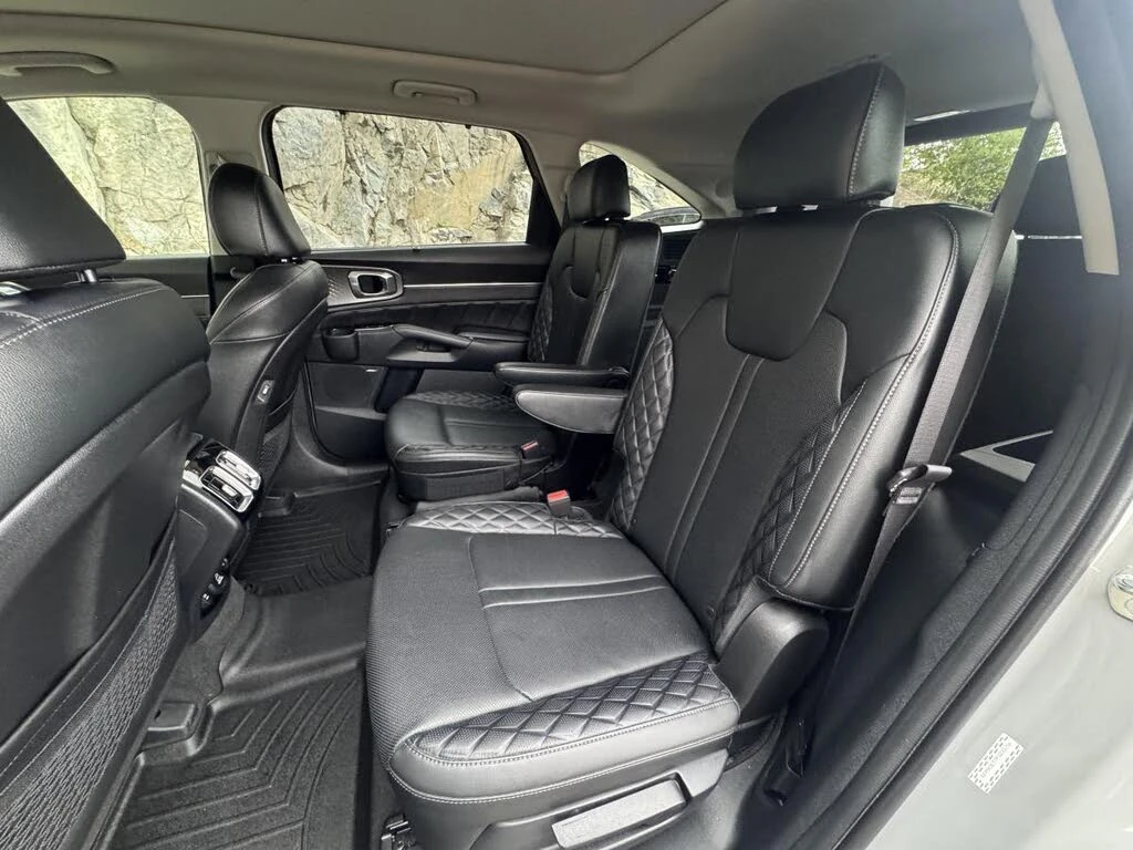 Kia Sorento SX AWD* Bose* подгрев* обдухване* панорама* 360 ка - изображение 7 | Auto.bg Kia Sorento SX AWD* Bose* подгрев* обдухване* панорама* 360 ка - изображение 7