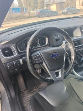 Volvo V60 2.0 d3 - 8300 € / 16233.39 лв. - 54210300 12 | Car24.bg Volvo V60 2.0 d3 - 8300 € / 16233.39 лв. - 54210300 12
