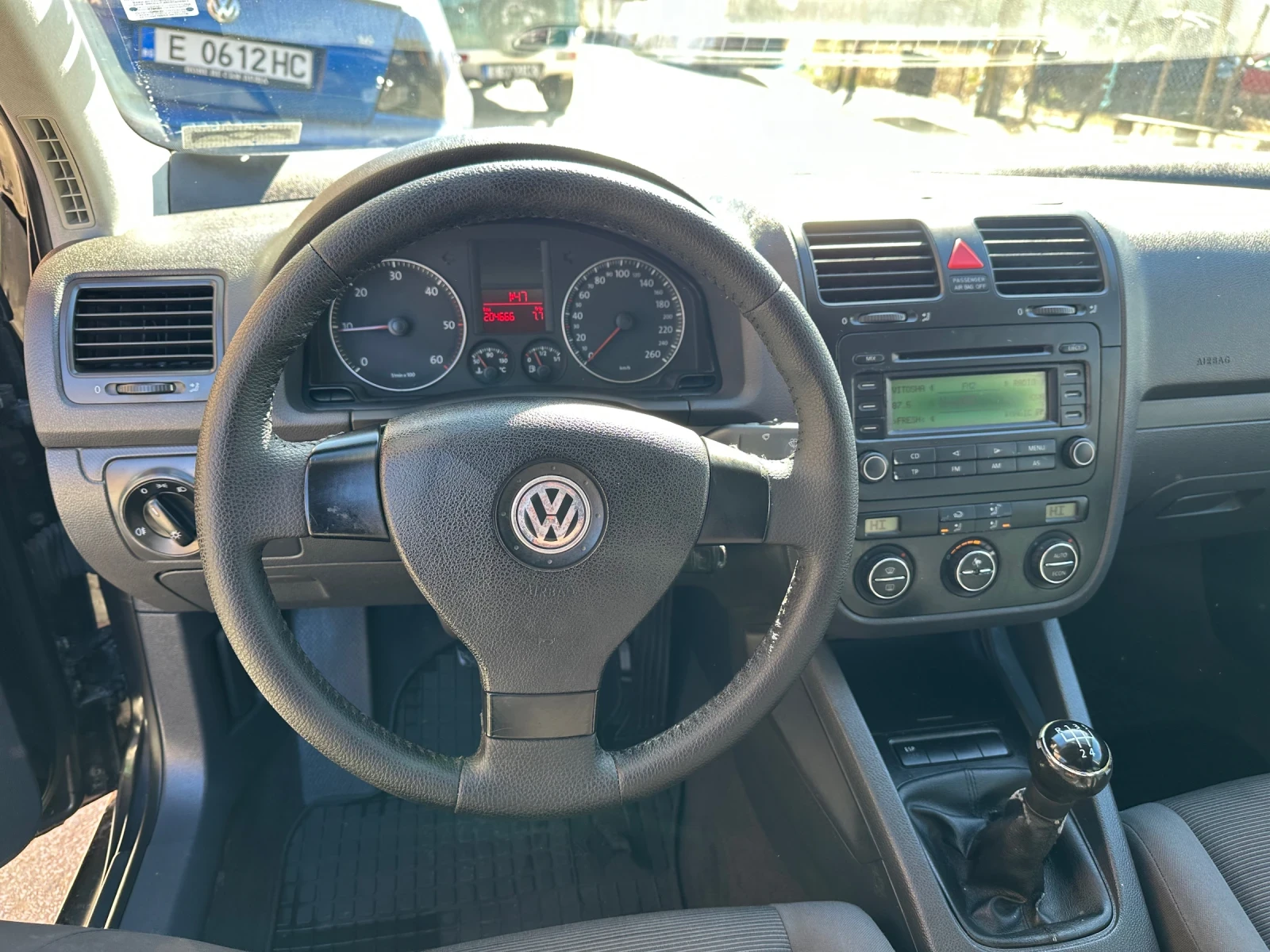 VW Golf 1.9тди 105кс. BKC ЕВРО 4 - изображение 8 | Auto.bg VW Golf 1.9тди 105кс. BKC ЕВРО 4 - изображение 8