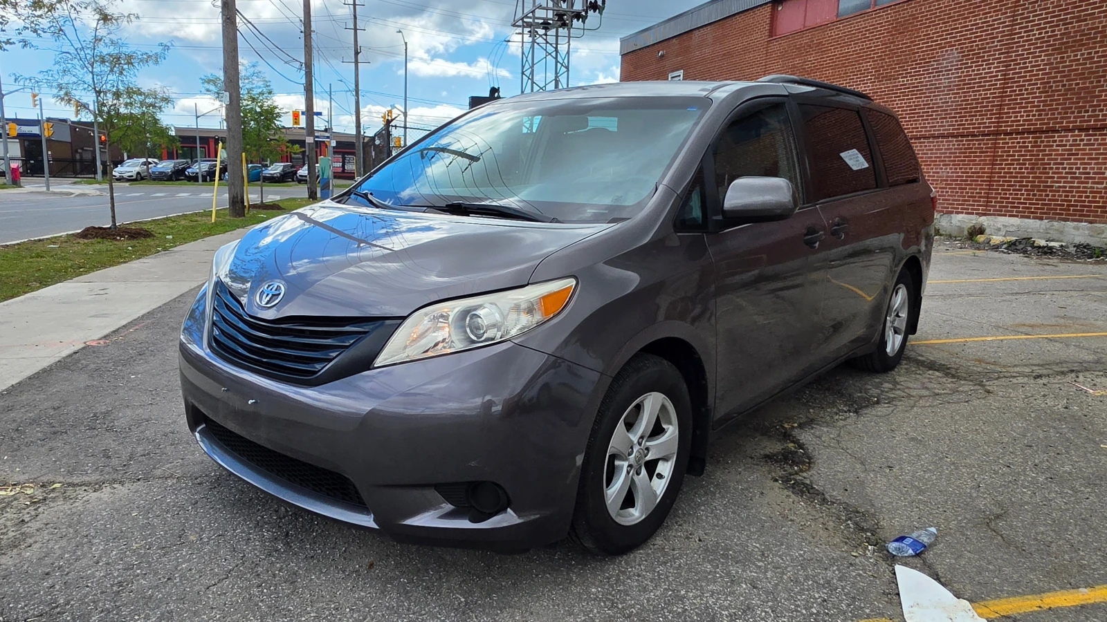 Toyota Sienna * 5dr 7 Pass FWD* АВТОКРЕДИТ БЕЗ ПЪРВОНАЧАЛНА* | Auto.bg — изображение 1 Toyota Sienna * 5dr 7 Pass FWD* АВТОКРЕДИТ БЕЗ ПЪРВОНАЧАЛНА* | Auto.bg — изображение 1
