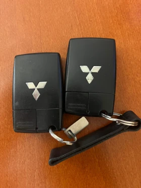 Mitsubishi Outlander 2.0 Дизел 4х4 , 6+ 1места, БАРТЕР ! | Mobile.bg — малка снимка 17