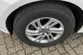 Volvo XC60 2.4d Aut. 220ps Momentum AWD D5 - 10000 € / 19558.30 лв. - 81459633 13 | Car24.bg Volvo XC60 2.4d Aut. 220ps Momentum AWD D5 - 10000 € / 19558.30 лв. - 81459633 13