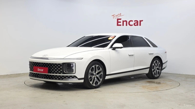 Hyundai Grandeur EXCLUSIVE* МАСАЖИ* 360* HUD - 28100 € / 54958.82 лв. - 72087358 1 | Car24.bg Hyundai Grandeur EXCLUSIVE* МАСАЖИ* 360* HUD - 28100 € / 54958.82 лв. - 72087358 1