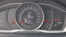 Volvo V60 FULL SUMMUM 2.0D ИЗКЛЮЧИТЕЛО РЕАЛ КМ ФЕЙС ЛЕД КОЖА | Auto.bg — изображение 10 Volvo V60 FULL SUMMUM 2.0D ИЗКЛЮЧИТЕЛО РЕАЛ КМ ФЕЙС ЛЕД КОЖА | Auto.bg — изображение 10