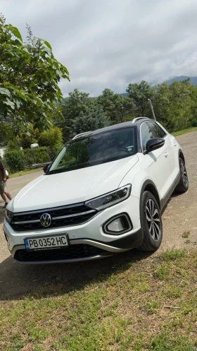VW T-Roc undefined | Auto.bg — изображение 3 VW T-Roc undefined | Auto.bg — изображение 3