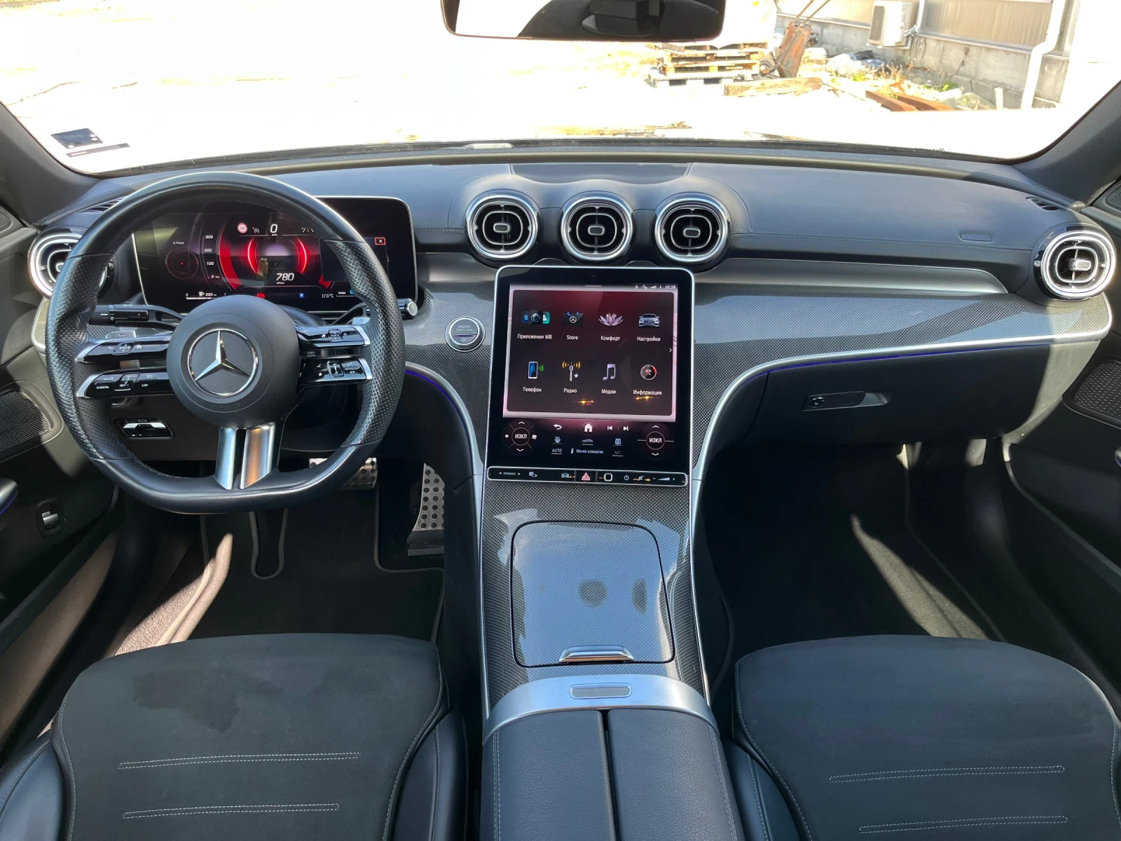 Mercedes-Benz C 200 AMG , Night Paket , Full , 47 хил км - изображение 8 | Auto.bg Mercedes-Benz C 200 AMG , Night Paket , Full , 47 хил км - изображение 8