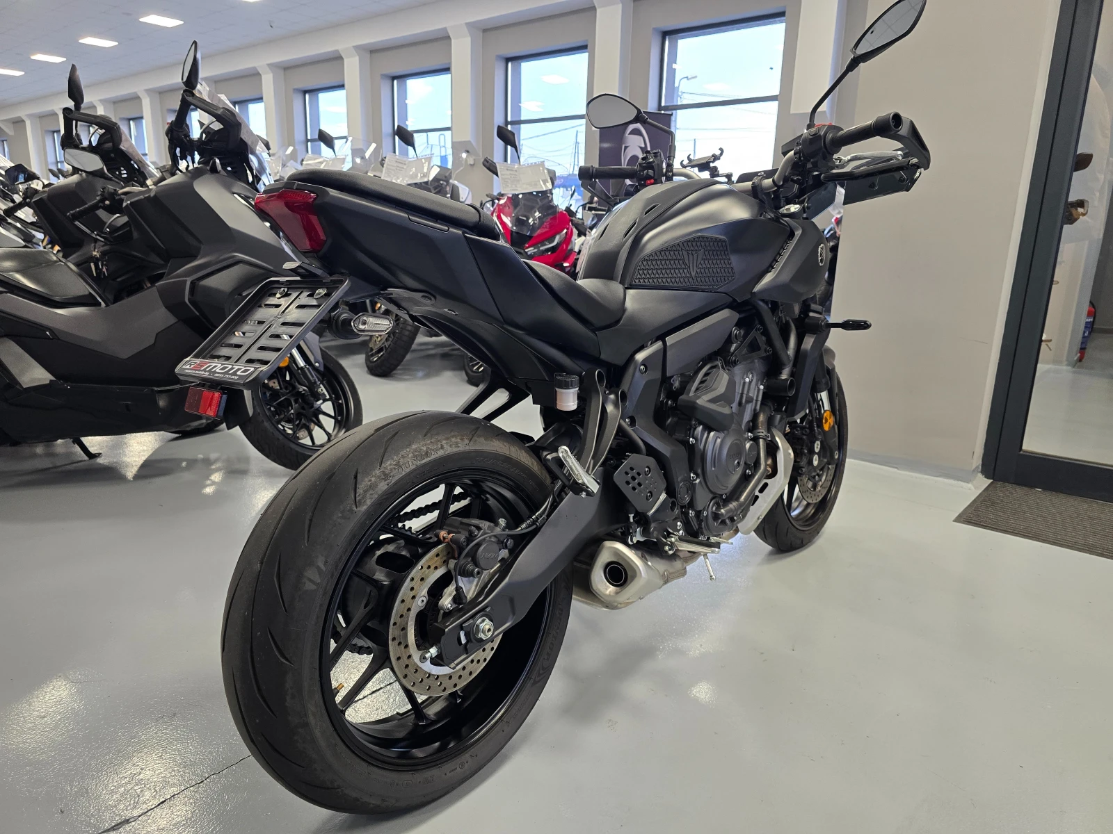 Yamaha Mt-07 700ie, ABS-TCS, Y-AMT, Tech Black! - изображение 4 | Auto.bg Yamaha Mt-07 700ie, ABS-TCS, Y-AMT, Tech Black! - изображение 4