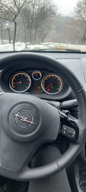 Opel Corsa 1.2i - 4400 € / 8605.65 лв. - 88184868 5 | Car24.bg Opel Corsa 1.2i - 4400 € / 8605.65 лв. - 88184868 5