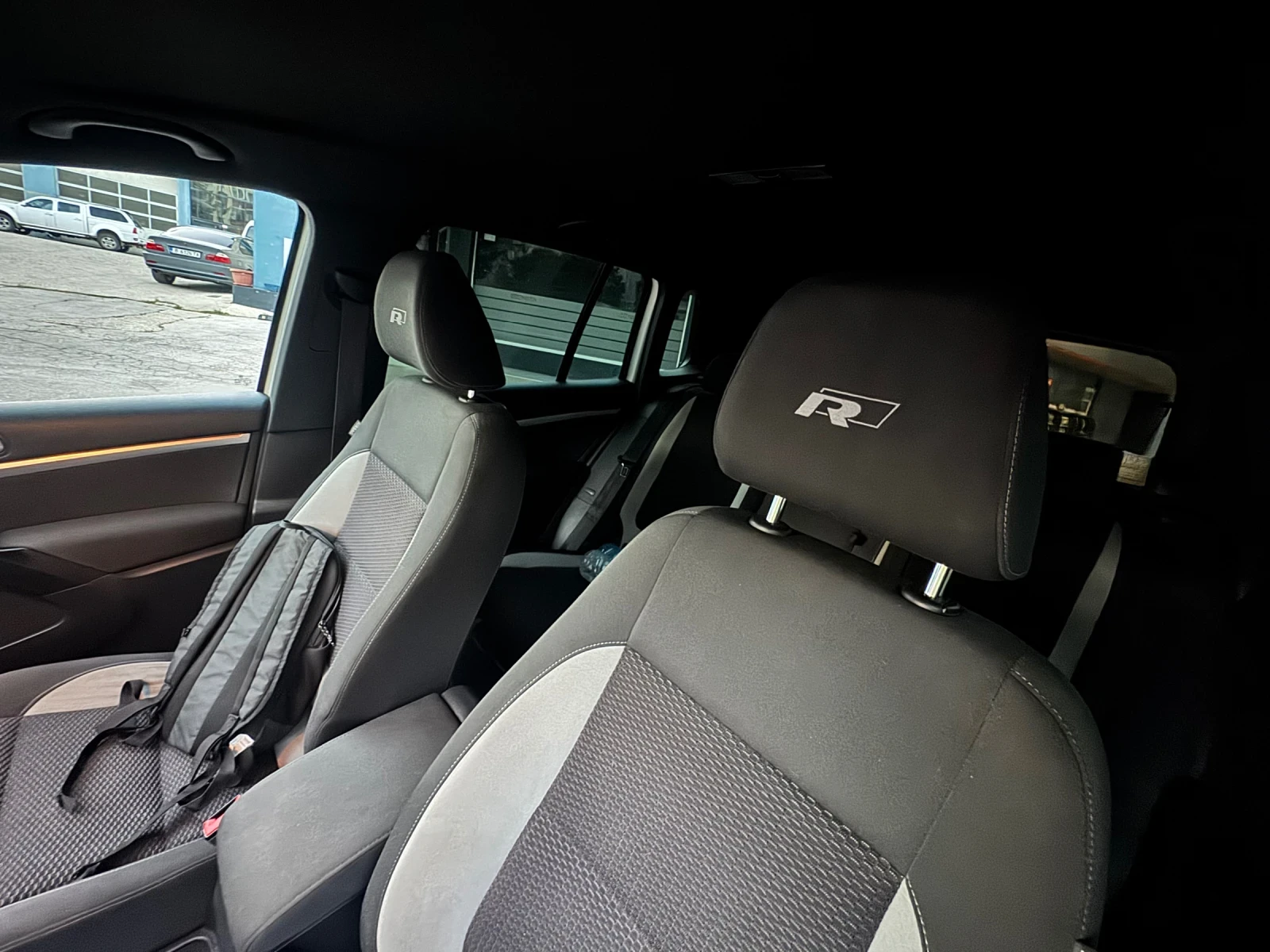 VW Tiguan R-LINE 2.0TDI 4* 4 DSG FACELIFT SPORT - изображение 4 | Auto.bg VW Tiguan R-LINE 2.0TDI 4* 4 DSG FACELIFT SPORT - изображение 4