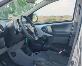 Toyota Aygo 1.0 БЕНЗИН 68 К.С. УНИКАЛНО СЪСТОЯНИЕ!!! | Auto.bg — изображение 8 Toyota Aygo 1.0 БЕНЗИН 68 К.С. УНИКАЛНО СЪСТОЯНИЕ!!! | Auto.bg — изображение 8