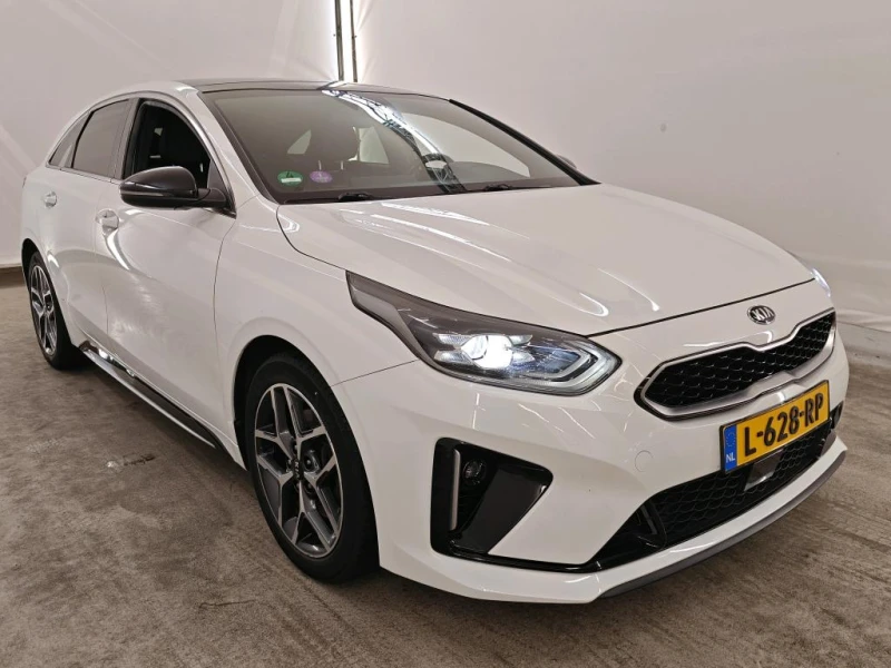 Kia Ceed ProCeed 1.5 T-GDI GT Line - 15700 € / 30706.53 лв. - 56977632 1 | Car24.bg Kia Ceed ProCeed 1.5 T-GDI GT Line - 15700 € / 30706.53 лв. - 56977632 1