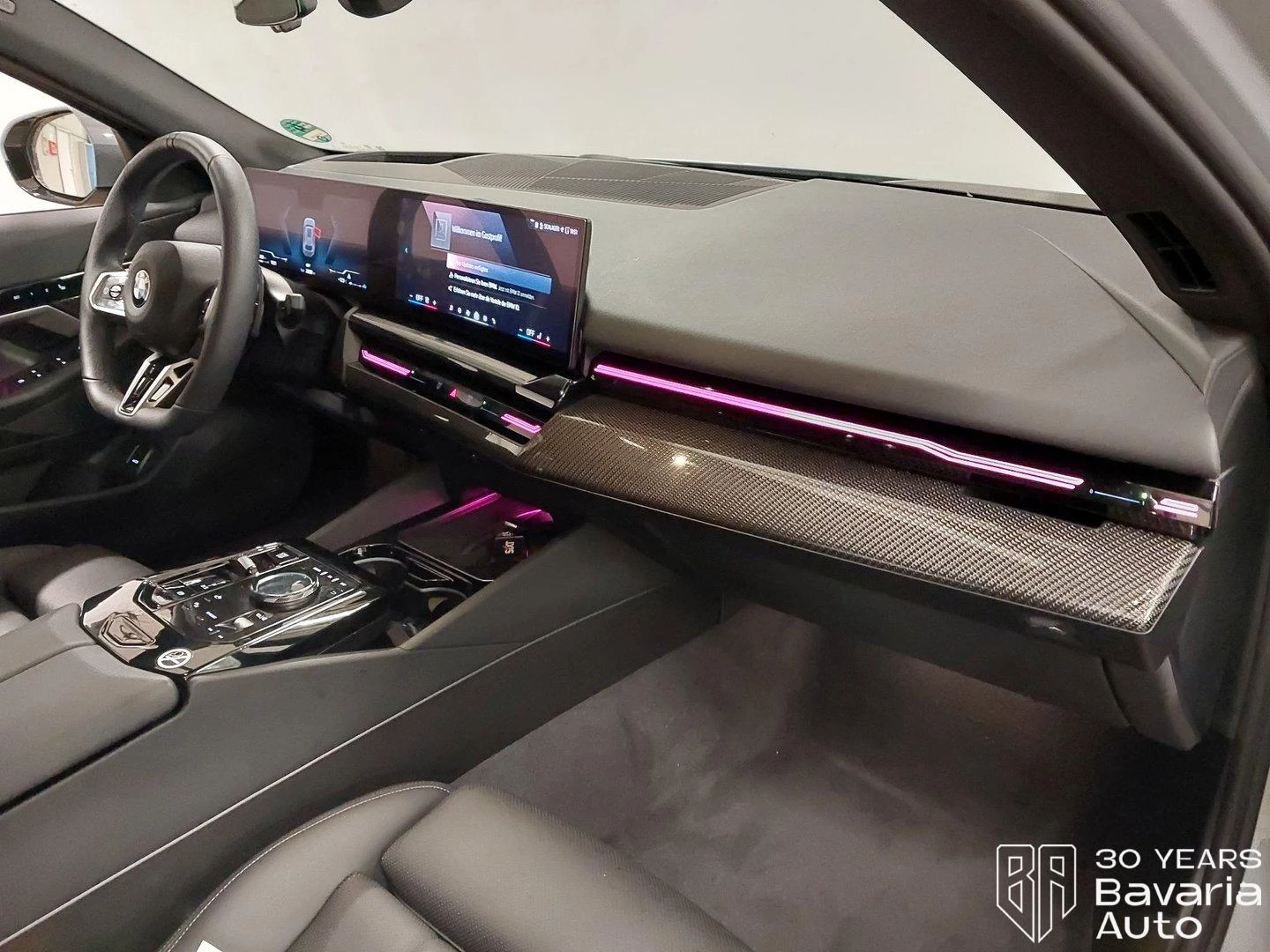 BMW 520 d xDrive Touring M Sport Paket Steptronic - изображение 7 | Auto.bg BMW 520 d xDrive Touring M Sport Paket Steptronic - изображение 7