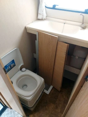 Каравана Chateau undefined | Auto.bg — изображение 9 Каравана Chateau undefined | Auto.bg — изображение 9