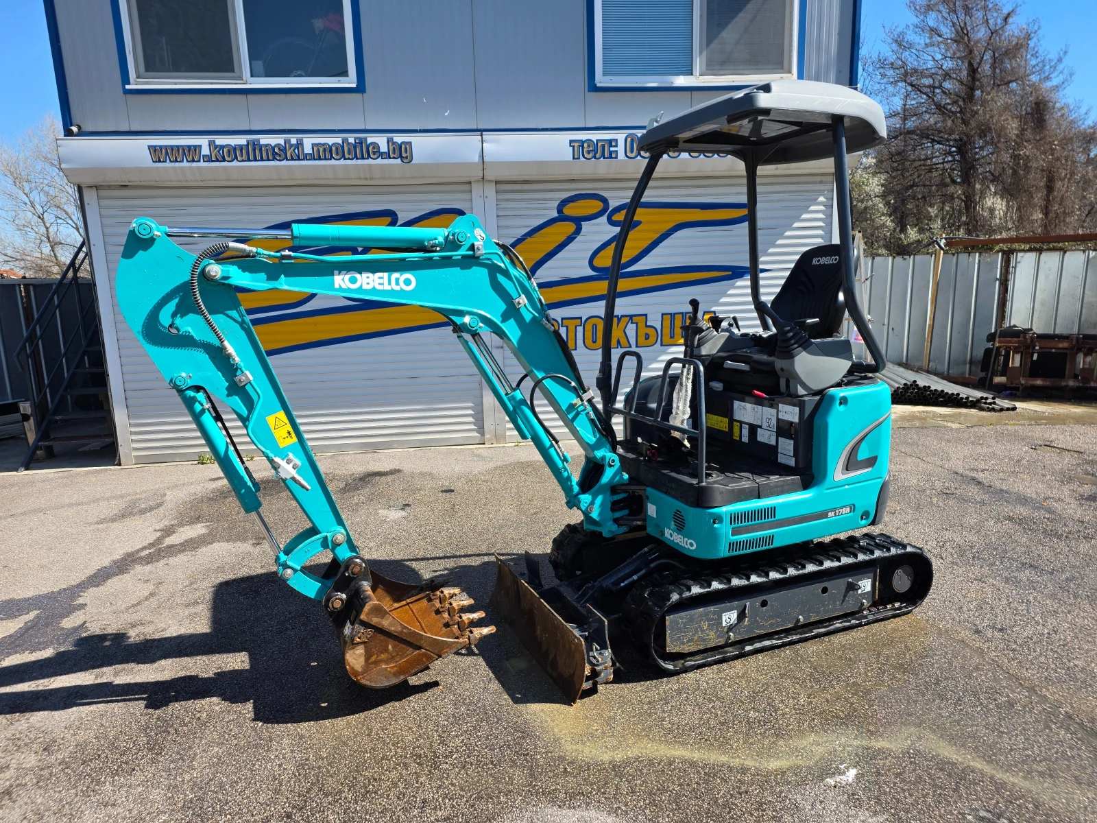 Багер Kobelco SK17SR-170часа.3 КОФИ. | Auto.bg — изображение 1 Багер Kobelco SK17SR-170часа.3 КОФИ. | Auto.bg — изображение 1