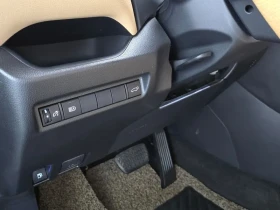 Toyota Rav4 Hybrid/ КОЖА/ ПОДГРЕВ/ ШИБЕДАХ/ КАМЕРА/ТЕМПОМАТ | Auto.bg — изображение 17 Toyota Rav4 Hybrid/ КОЖА/ ПОДГРЕВ/ ШИБЕДАХ/ КАМЕРА/ТЕМПОМАТ | Auto.bg — изображение 17