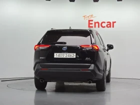 Toyota Rav4 Hybrid/ КОЖА/ ПОДГРЕВ/ ШИБЕДАХ/ КАМЕРА/ТЕМПОМАТ | Auto.bg — изображение 3 Toyota Rav4 Hybrid/ КОЖА/ ПОДГРЕВ/ ШИБЕДАХ/ КАМЕРА/ТЕМПОМАТ | Auto.bg — изображение 3