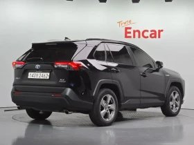 Toyota Rav4 Hybrid/ КОЖА/ ПОДГРЕВ/ ШИБЕДАХ/ КАМЕРА/ТЕМПОМАТ