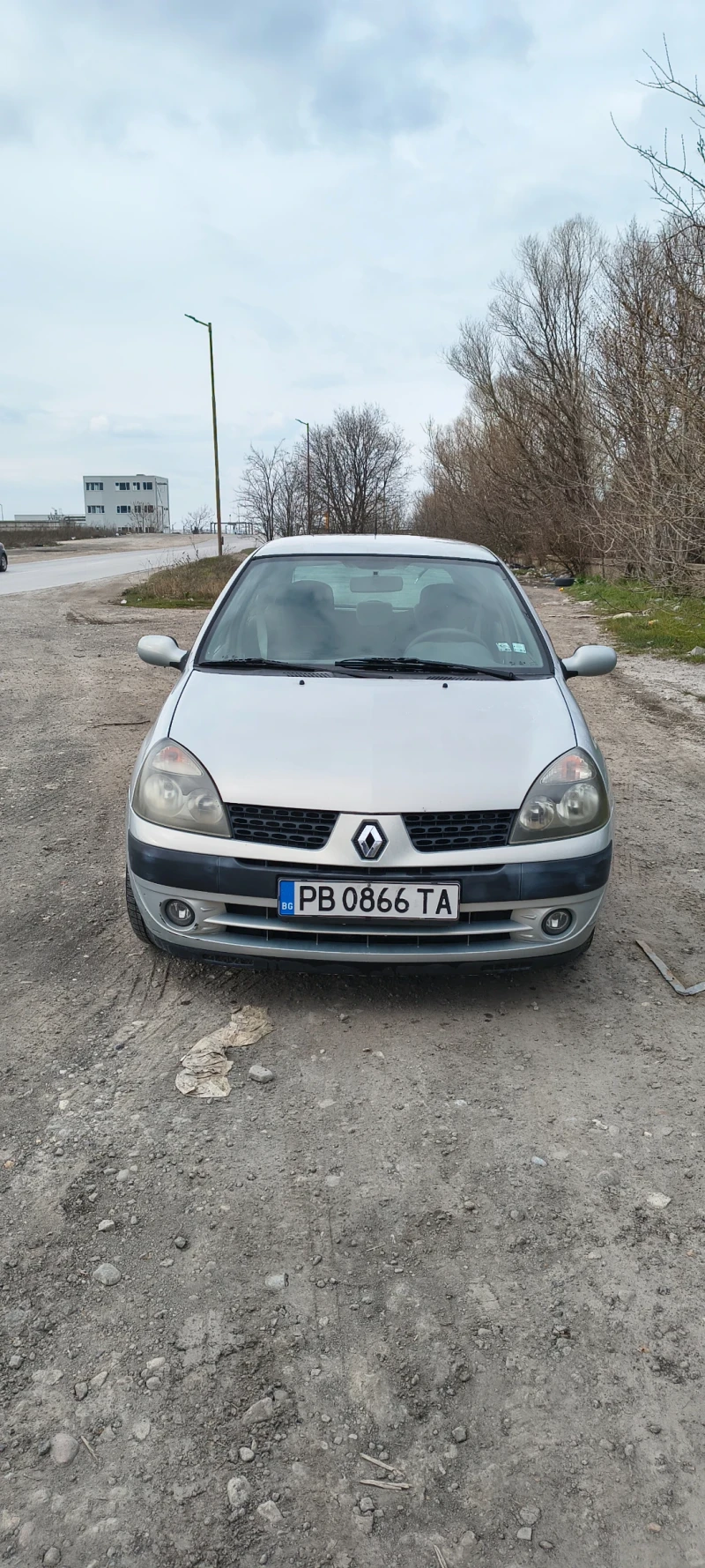 Renault Clio - 900 € / 1760.25 лв. - 15502060 1 | Car24.bg Renault Clio - 900 € / 1760.25 лв. - 15502060 1